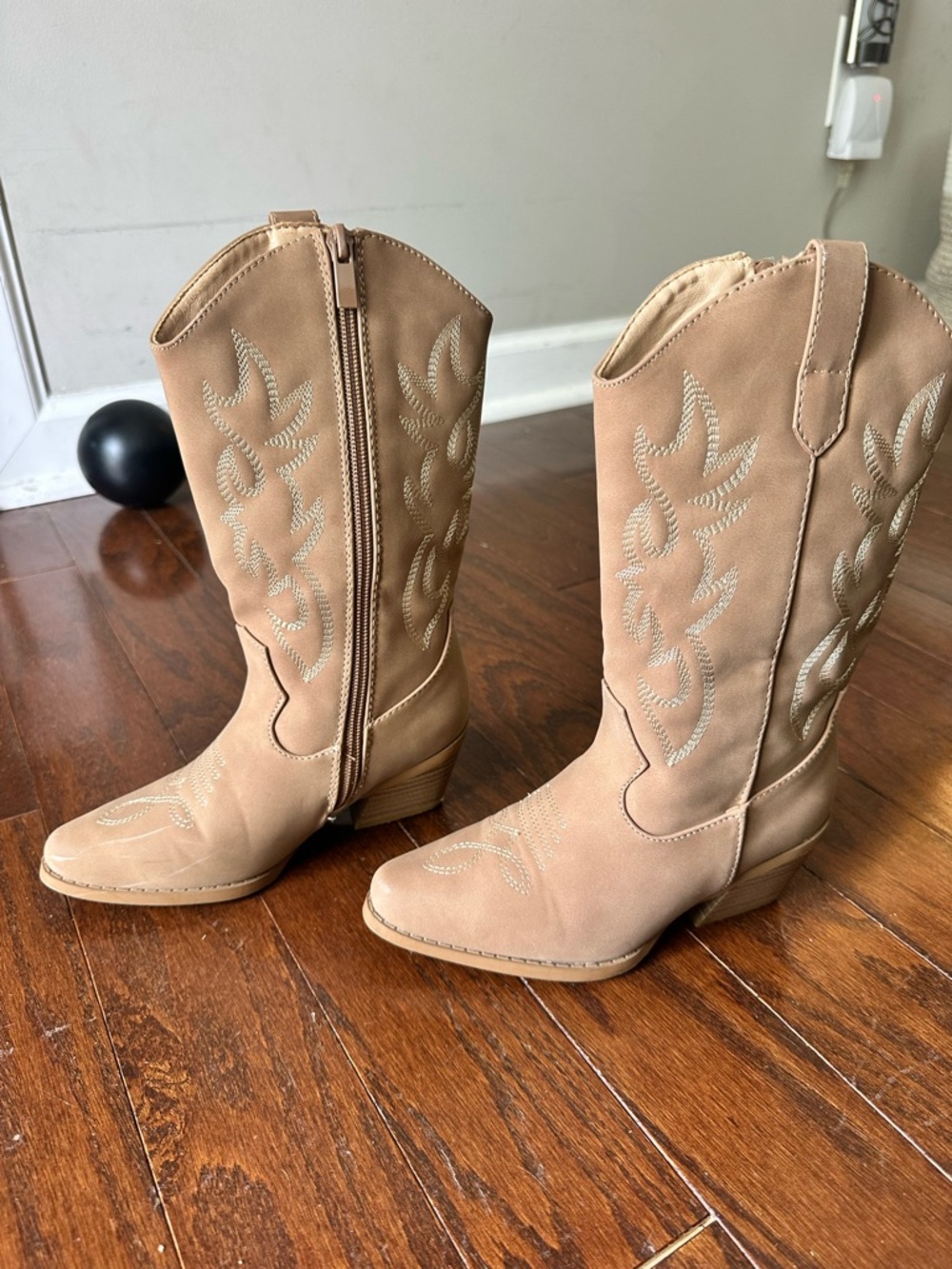 Toddler girls cowboy boots - Picture 2 of 4